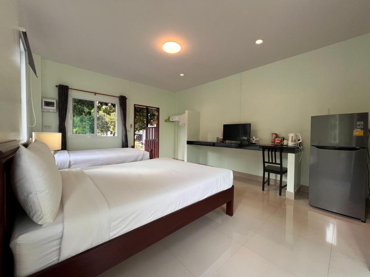 Naisang Hostel Chumphon Dış mekan fotoğraf