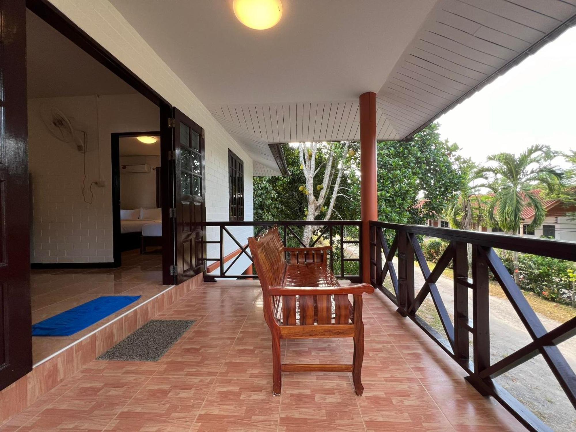 Naisang Hostel Chumphon Dış mekan fotoğraf