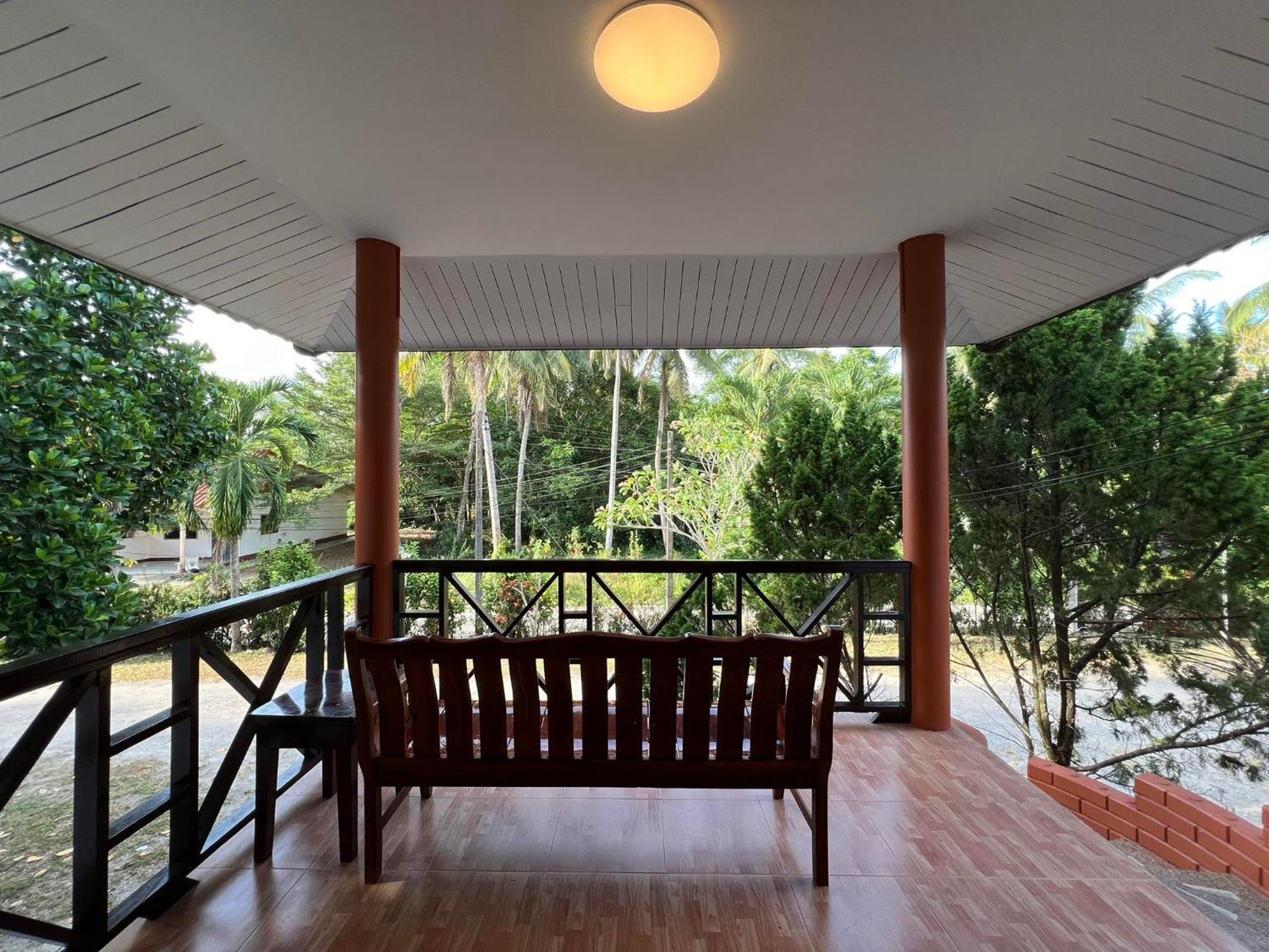 Naisang Hostel Chumphon Dış mekan fotoğraf